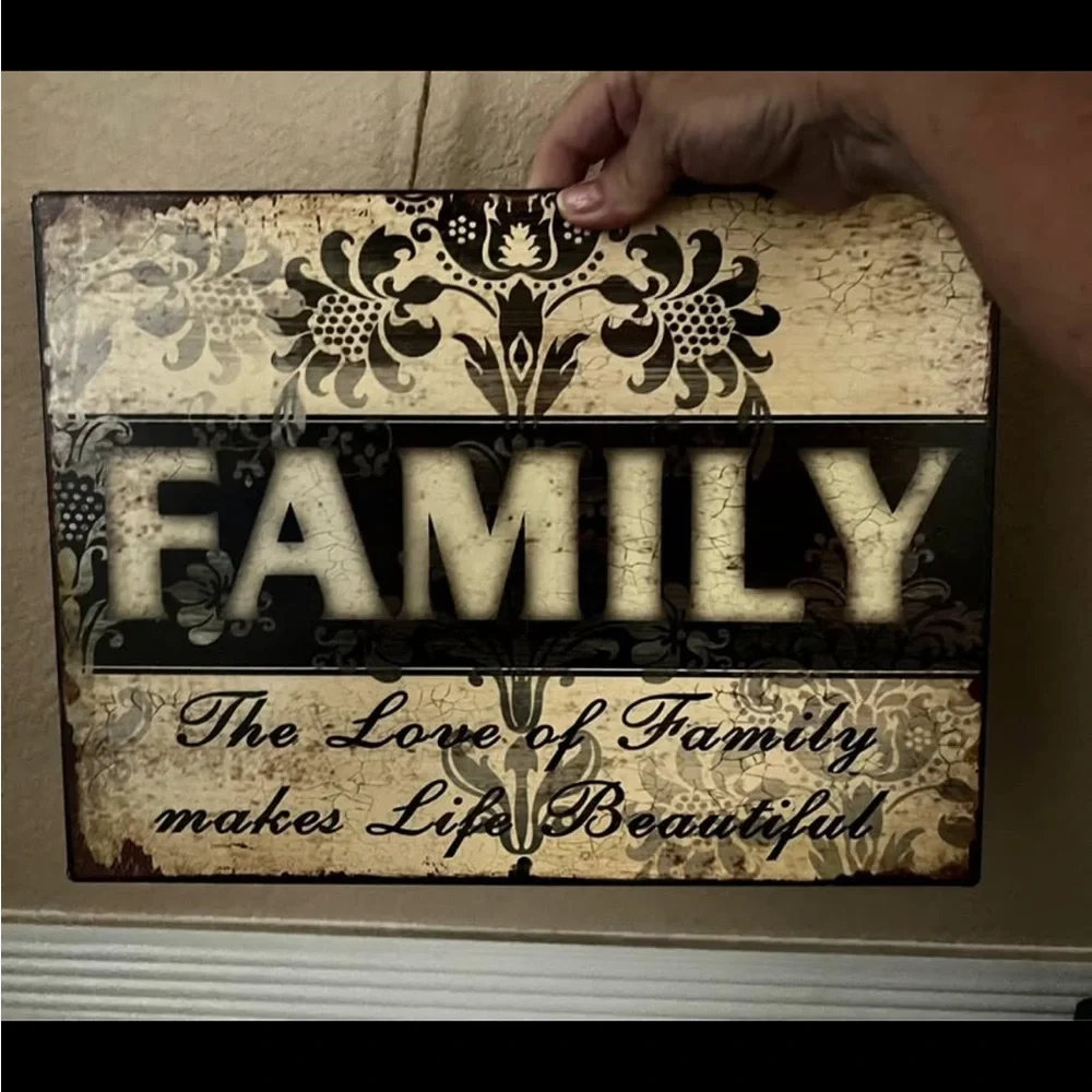 HOBBY LOBBY Metal Sign Art Wall Decor The Love of Family Makes Life Beautiful